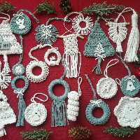 Macramé a háčkované vánoční ozdoby - šalvějové