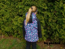 Dívčí softshellová bunda - Berušky + černá