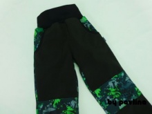 Chlapecké rostoucí softshellové kalhoty - Dino maskáč s černou