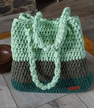 kabelka zelené pruhy