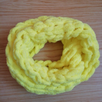 Měkký pletený nákrčník puffy - neonově žlutá